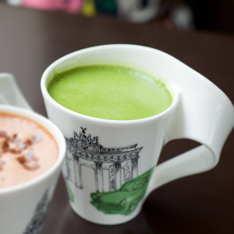 熱茶飲 — 熱抹茶歐蕾